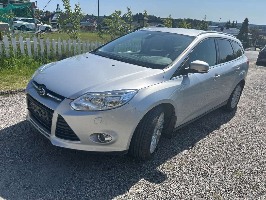 2013 PersonbilFORD FOCUS Automat diesel. - Mobil: gambar 1 2013 PersonbilFORD FOCUS Automat diesel. - Mobil: gambar 1