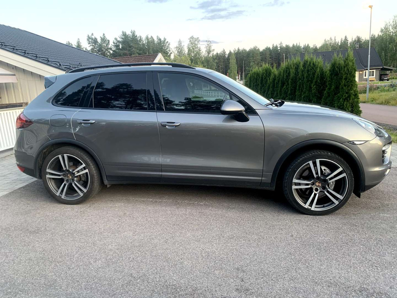 2014 Porsche Cayenne Diesel Turbo look PASM - Mobil SUV: gambar 4 2014 Porsche Cayenne Diesel Turbo look PASM - Mobil SUV: gambar 4