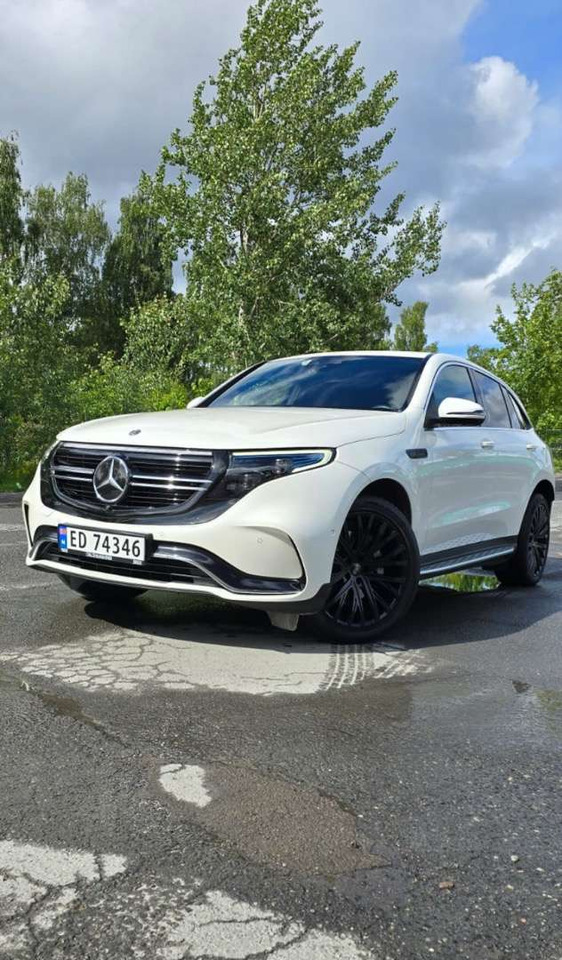 2020 Mercedes-Benz EQC - Mobil SUV: gambar 1 2020 Mercedes-Benz EQC - Mobil SUV: gambar 1