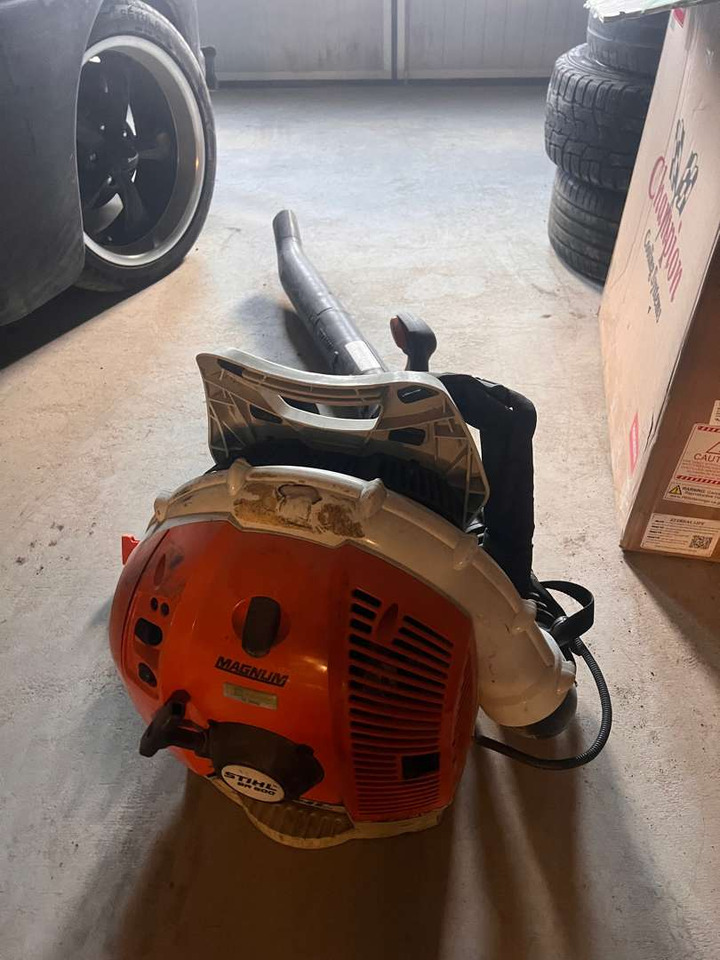 2023 Stihl BR 600 løvblåser - Peralatan kebun: gambar 1 2023 Stihl BR 600 løvblåser - Peralatan kebun: gambar 1