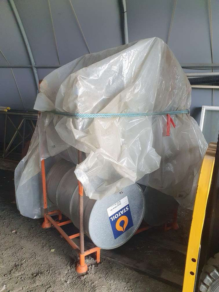 5 stk tank 200l - Peralatan dan perlengkapan: gambar 2 5 stk tank 200l - Peralatan dan perlengkapan: gambar 2