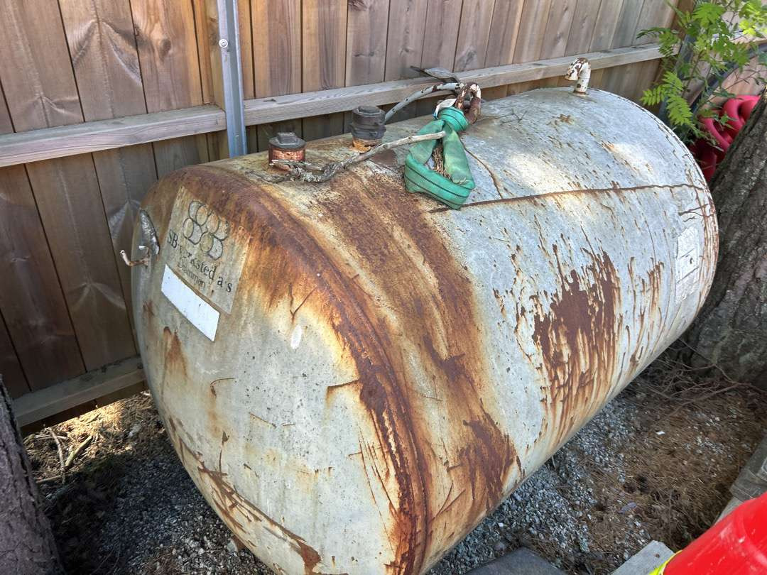 Diesel tank 1000 liter - Peralatan bengkel: gambar 2 Diesel tank 1000 liter - Peralatan bengkel: gambar 2