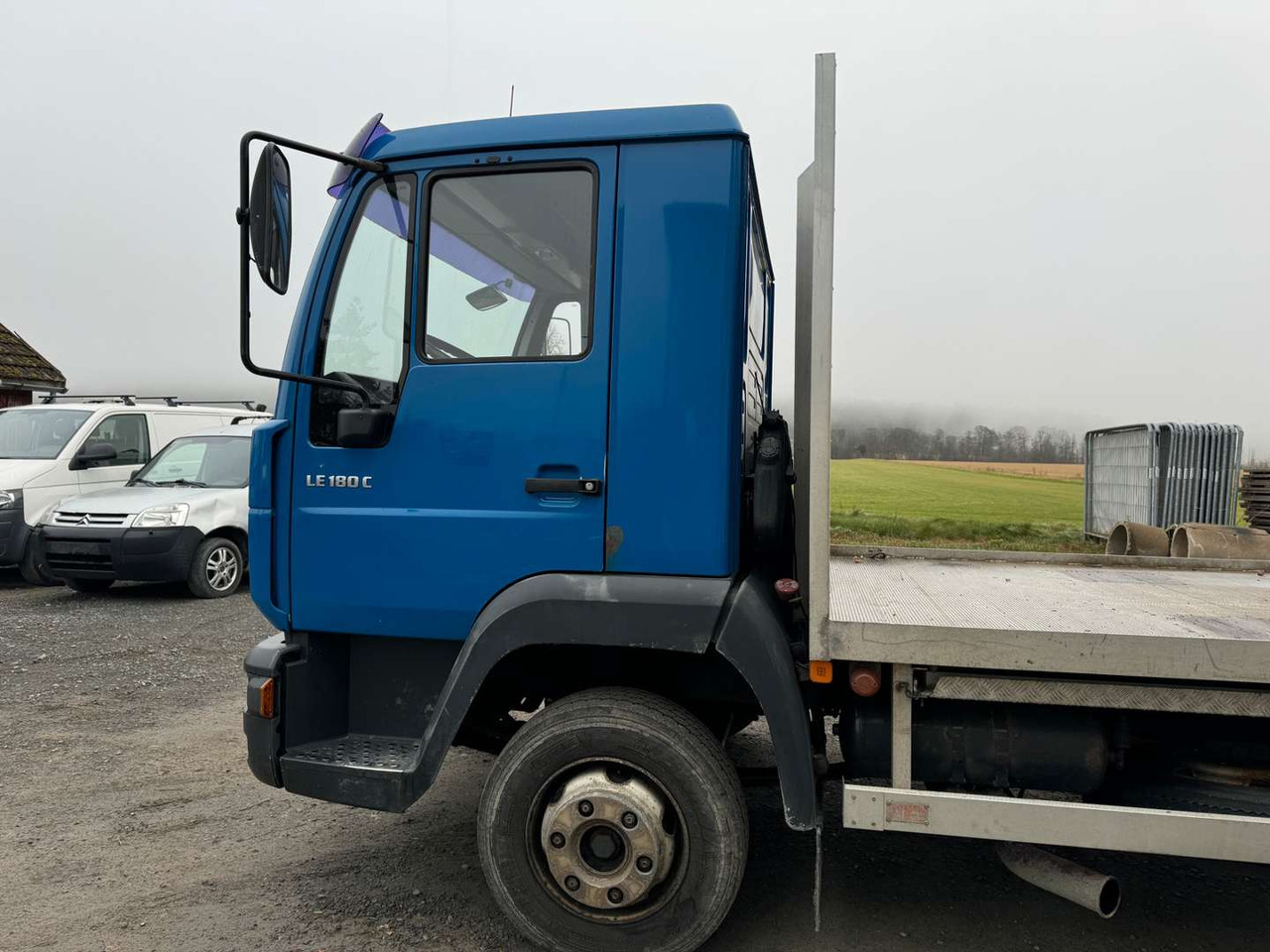 MAN LE 180 C Bilfrakter Lett lastebil - Truk pengangkut mobil: gambar 5 MAN LE 180 C Bilfrakter Lett lastebil - Truk pengangkut mobil: gambar 5