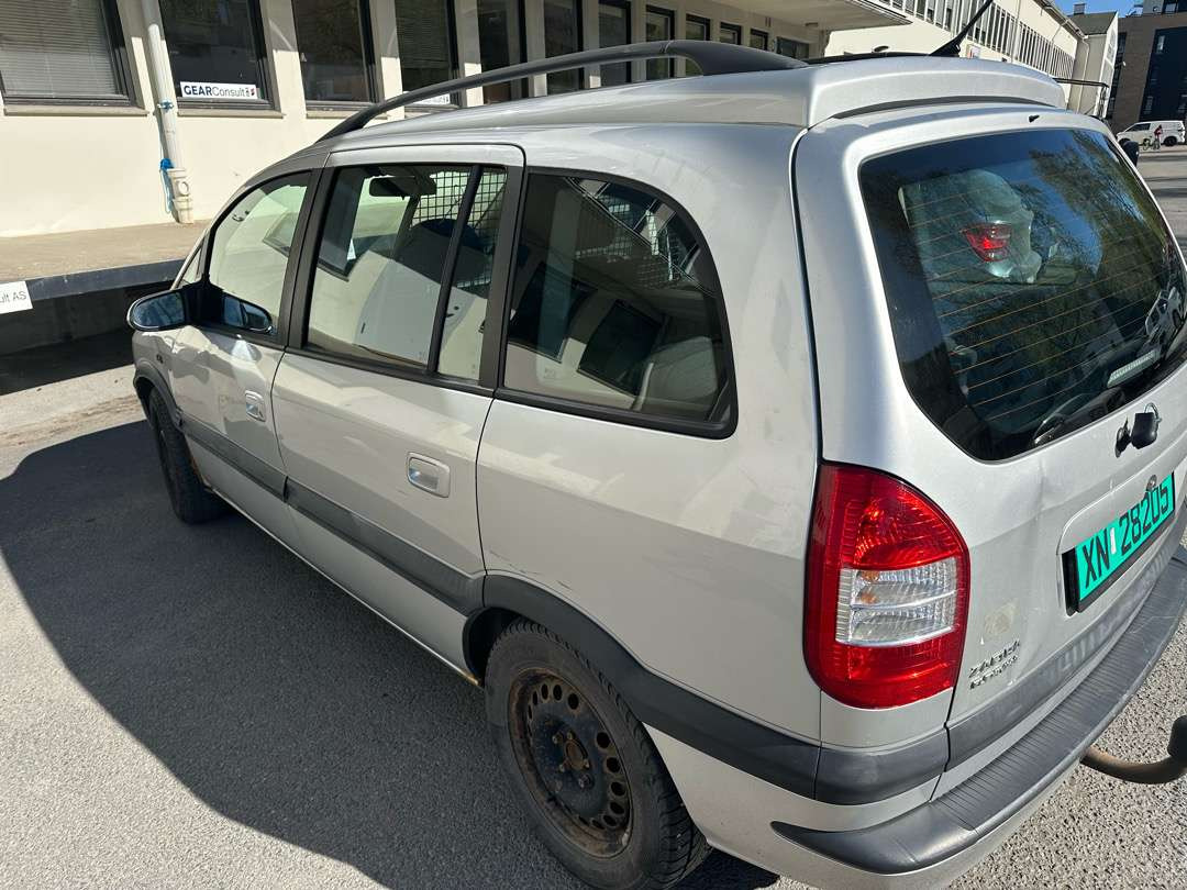 2003 Opel Zafira 1.8 Comfort / Lav km / - Peralatan lainnya: gambar 5 2003 Opel Zafira 1.8 Comfort / Lav km / - Peralatan lainnya: gambar 5