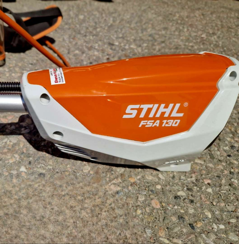 Leasing STIHL FSA 130 med AR 3000 ryggsekkbatteri – kraftig og stillegående profftrimmer STIHL FSA 130 med AR 3000 ryggsekkbatteri – kraftig og stillegående profftrimmer: gambar 6 Leasing STIHL FSA 130 med AR 3000 ryggsekkbatteri – kraftig og stillegående profftrimmer STIHL FSA 130 med AR 3000 ryggsekkbatteri – kraftig og stillegående profftrimmer: gambar 6