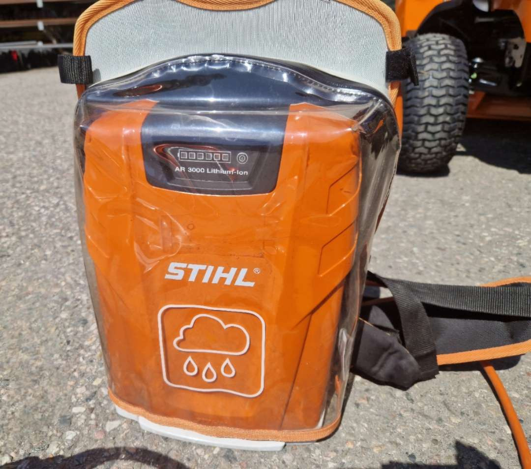 Leasing STIHL FSA 130 med AR 3000 ryggsekkbatteri – kraftig og stillegående profftrimmer STIHL FSA 130 med AR 3000 ryggsekkbatteri – kraftig og stillegående profftrimmer: gambar 7 Leasing STIHL FSA 130 med AR 3000 ryggsekkbatteri – kraftig og stillegående profftrimmer STIHL FSA 130 med AR 3000 ryggsekkbatteri – kraftig og stillegående profftrimmer: gambar 7