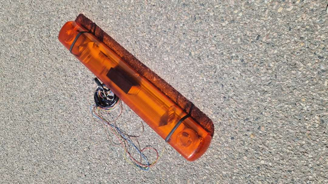 Varsellysbjelke – Puente Serie 3000 (12V / 24V - Trailer sepeda motor: gambar 1 Varsellysbjelke – Puente Serie 3000 (12V / 24V - Trailer sepeda motor: gambar 1