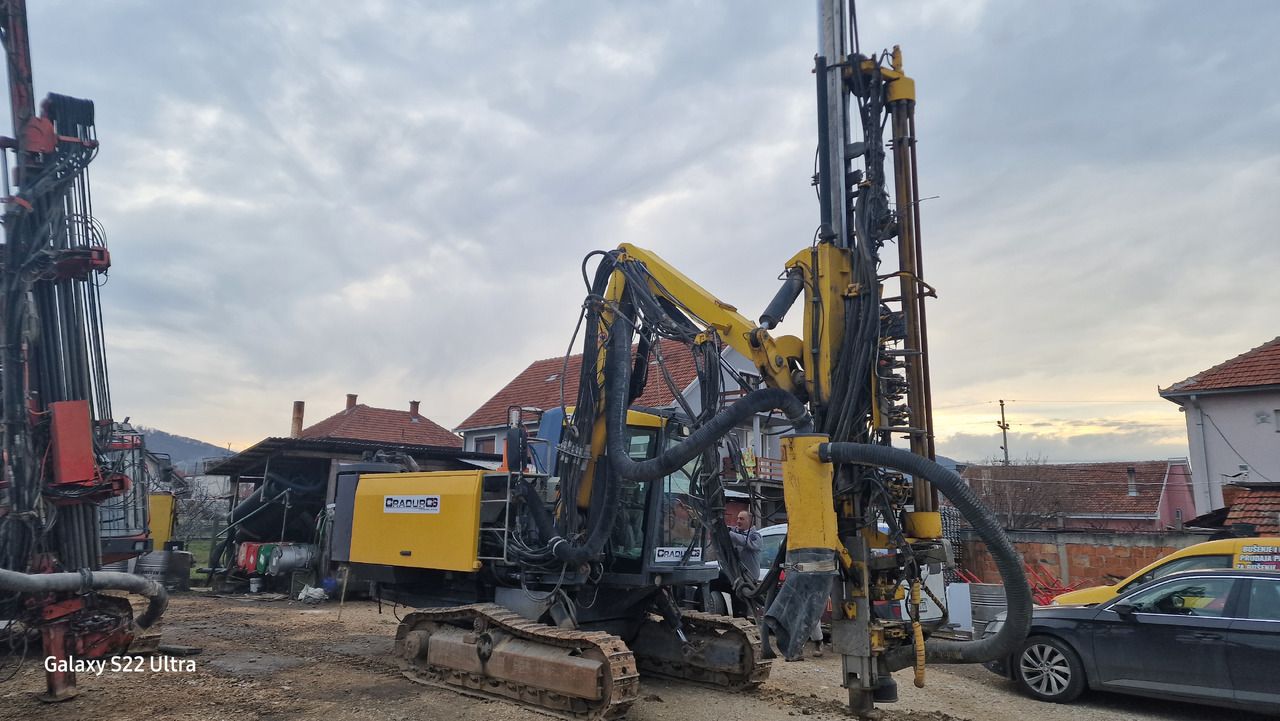 Anjungan pengeboran Atlas Copco D9c -11: gambar 27 Anjungan pengeboran Atlas Copco D9c -11: gambar 27