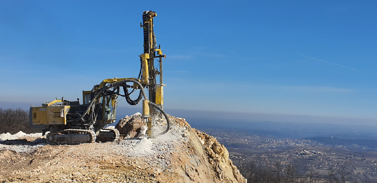 Atlas Copco F7-10 - Anjungan pengeboran: gambar 1 Atlas Copco F7-10 - Anjungan pengeboran: gambar 1