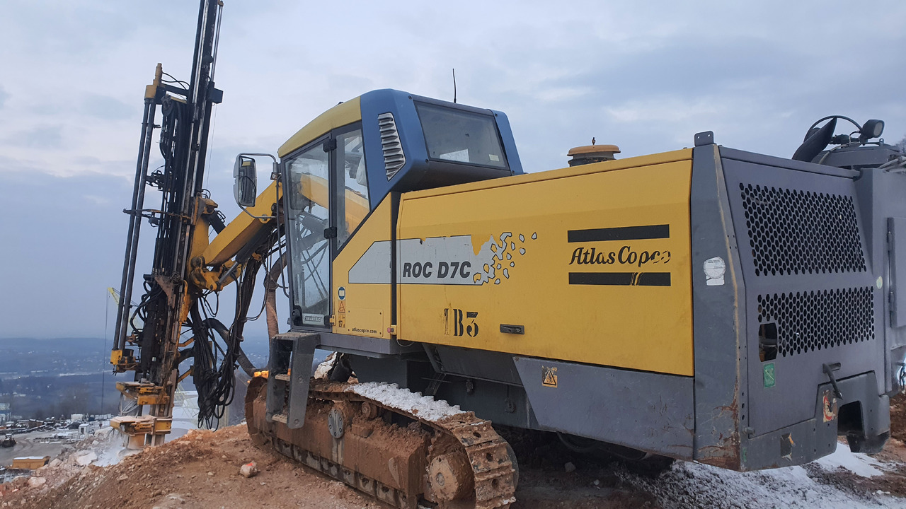 Atlas Copco ROC D7c-11 - Anjungan pengeboran: gambar 2 Atlas Copco ROC D7c-11 - Anjungan pengeboran: gambar 2