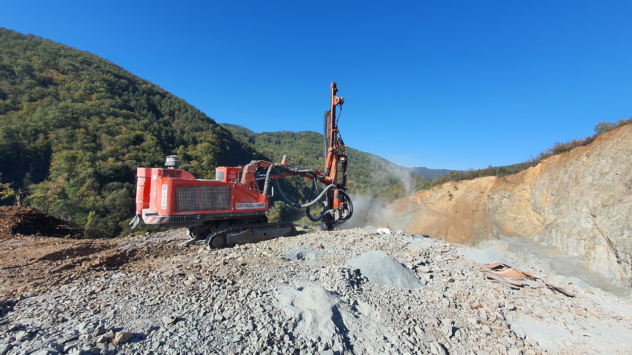 SANDVIK Ranger DX780 - Anjungan pengeboran: gambar 2 SANDVIK Ranger DX780 - Anjungan pengeboran: gambar 2