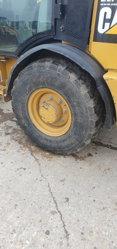 Wheel loader CAT 906M: gambar 20