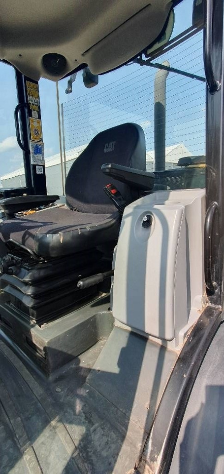 Wheel loader CAT 906M: gambar 9