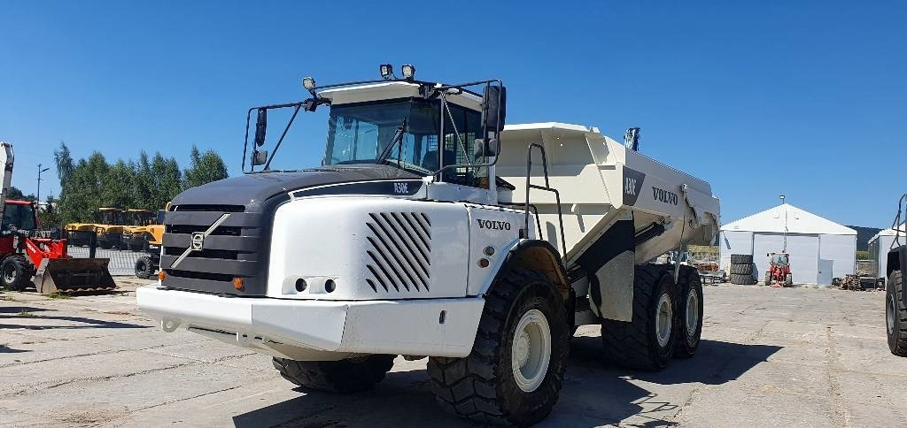 Volvo A 30 E - Tempat sampah artikulasi: gambar 1 Volvo A 30 E - Tempat sampah artikulasi: gambar 1