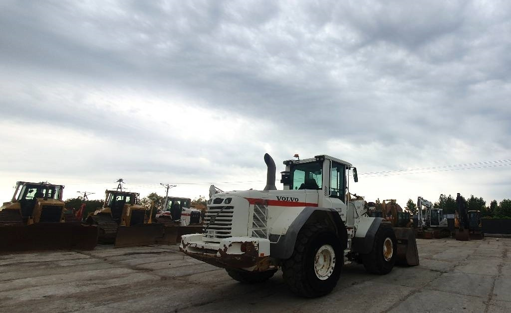 Volvo L 110 F - Wheel loader: gambar 3 Volvo L 110 F - Wheel loader: gambar 3