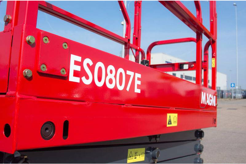Scissor lifts baru MAGNI ES0807E: gambar 11