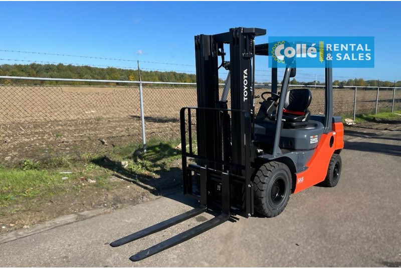 Toyota 8 FDF 25 | 2022 - Forklift diesel: gambar 2 Toyota 8 FDF 25 | 2022 - Forklift diesel: gambar 2