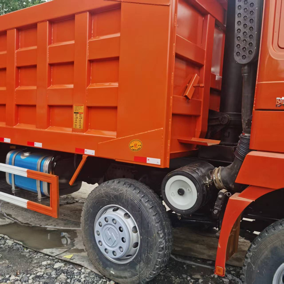 SHACMAN F3000 - Truk jungkit: gambar 3 SHACMAN F3000 - Truk jungkit: gambar 3