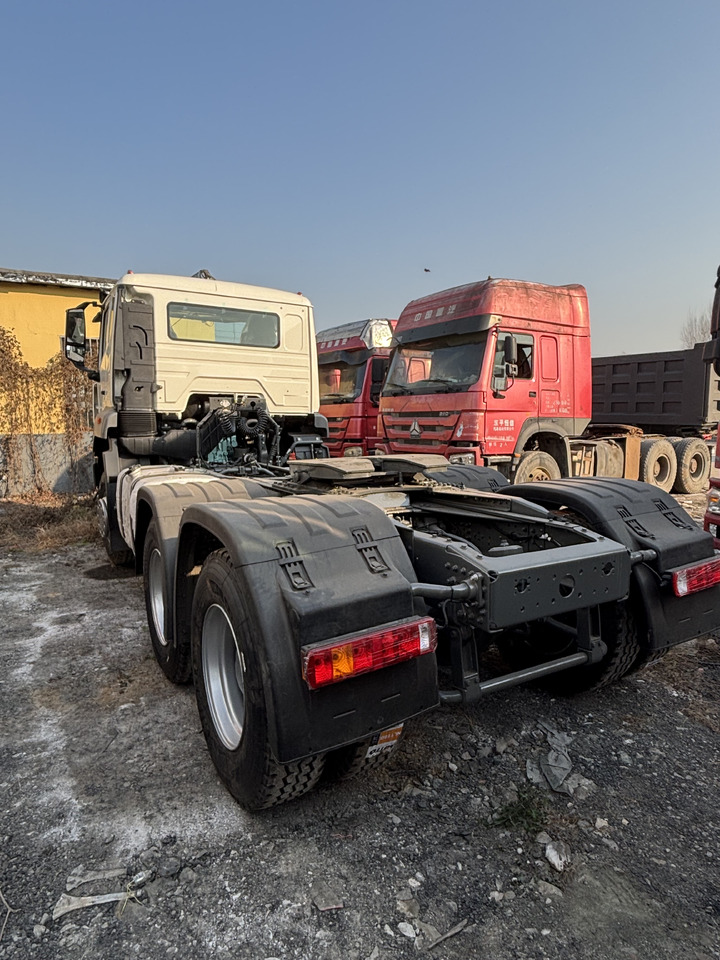 HOWO - Tractor head: gambar 3 HOWO - Tractor head: gambar 3