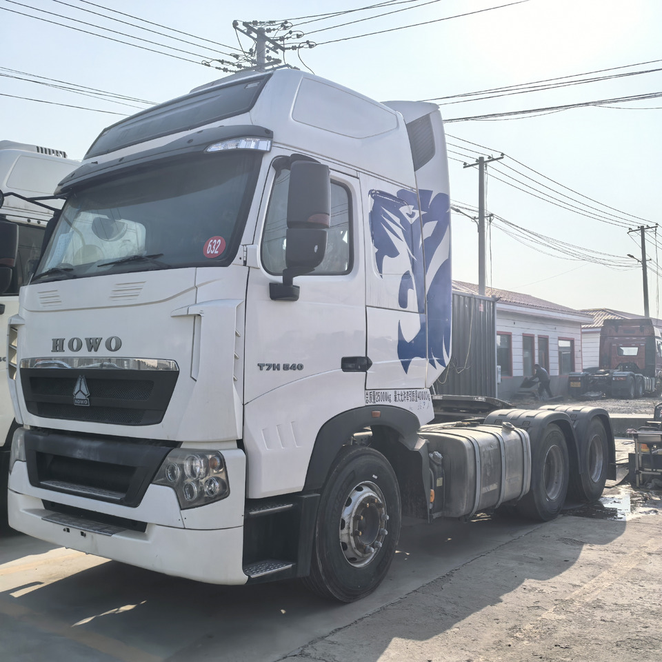 HOWO - Tractor head: gambar 1 HOWO - Tractor head: gambar 1