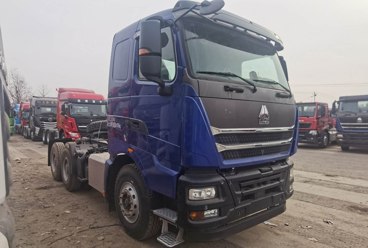 HOWO - Tractor head: gambar 4 HOWO - Tractor head: gambar 4