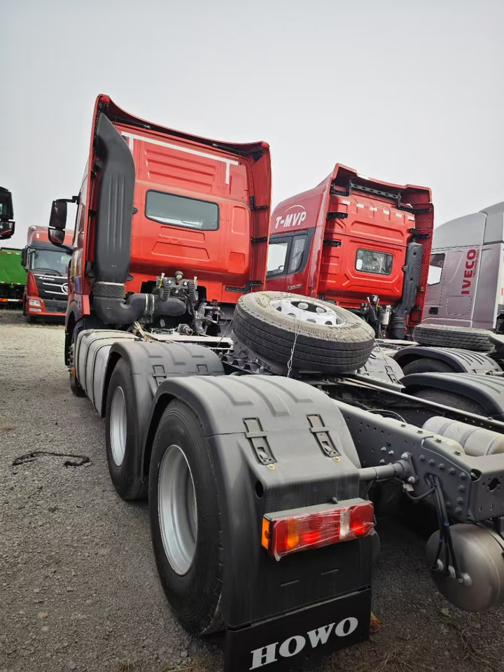HOWO - Tractor head: gambar 4 HOWO - Tractor head: gambar 4
