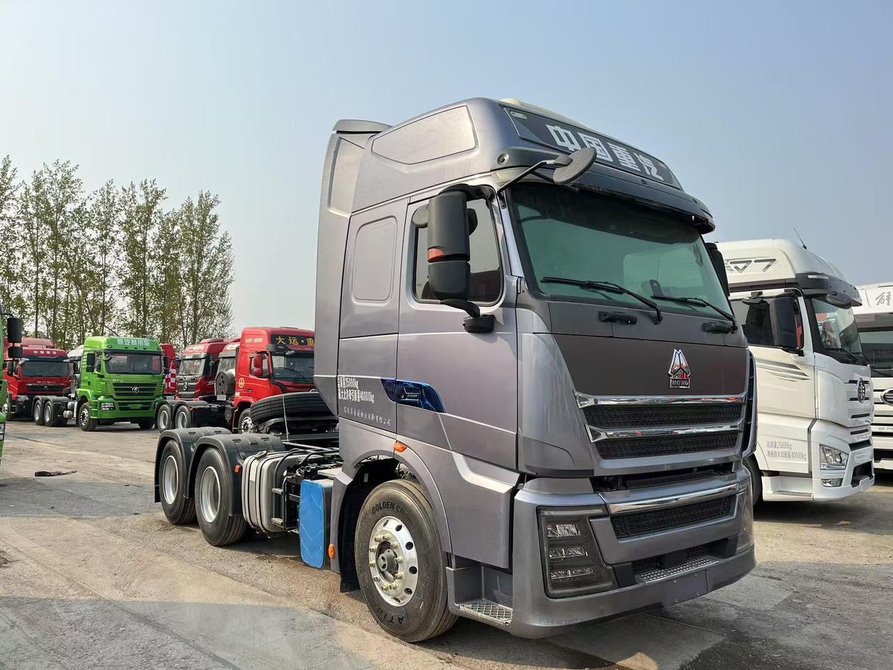 HOWO TH7 - Tractor head: gambar 4 HOWO TH7 - Tractor head: gambar 4