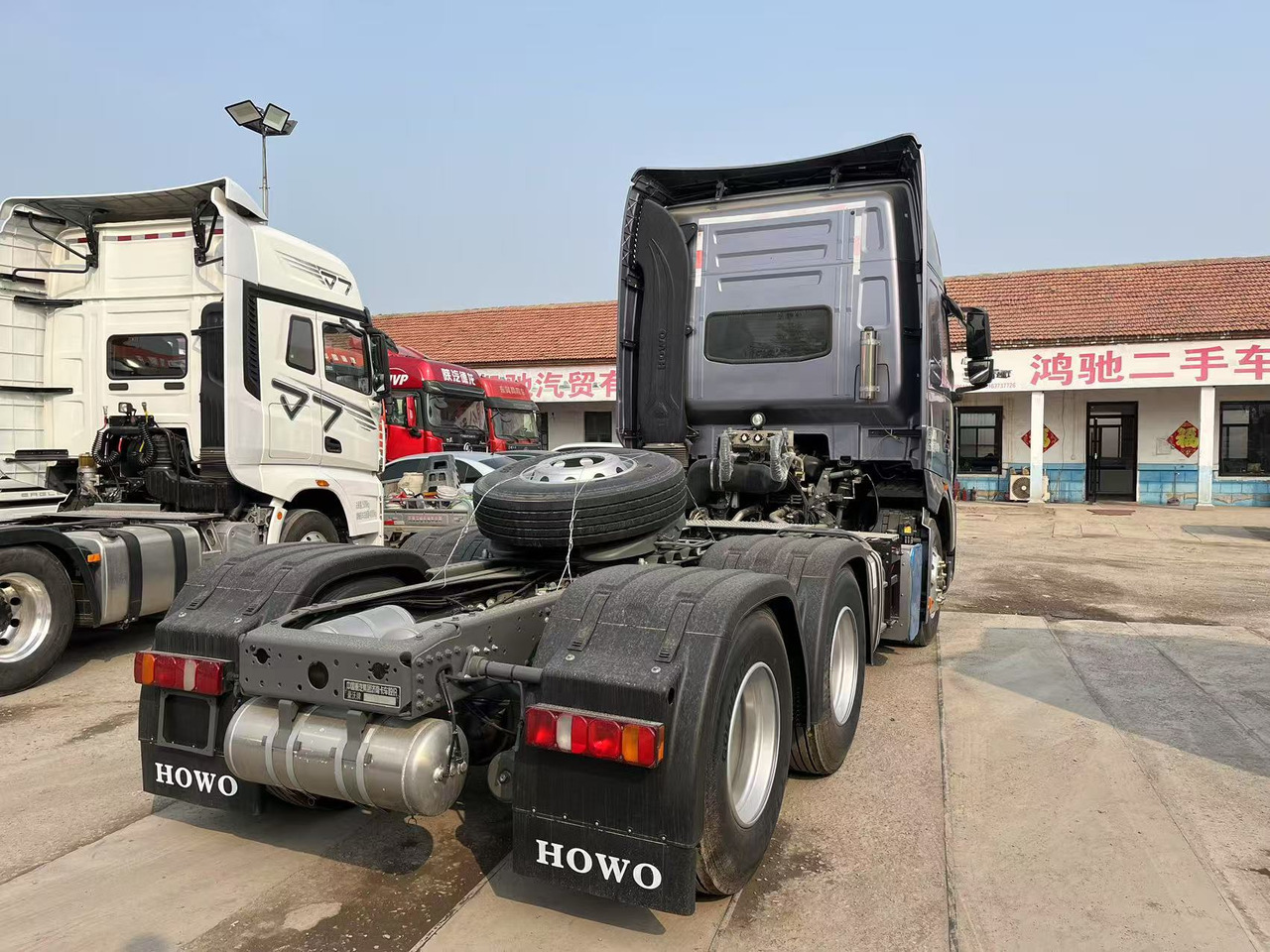 HOWO TH7 - Tractor head: gambar 5 HOWO TH7 - Tractor head: gambar 5