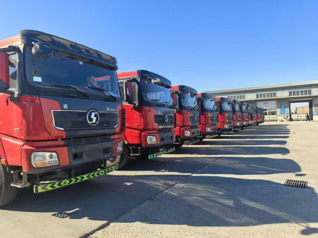 SHACMAN X3000 - Tractor head: gambar 1 SHACMAN X3000 - Tractor head: gambar 1