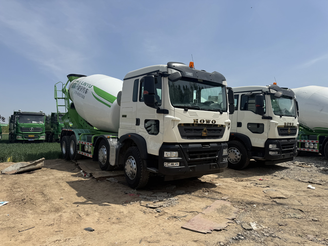 Howo - Truk pengaduk beton: gambar 2 Howo - Truk pengaduk beton: gambar 2
