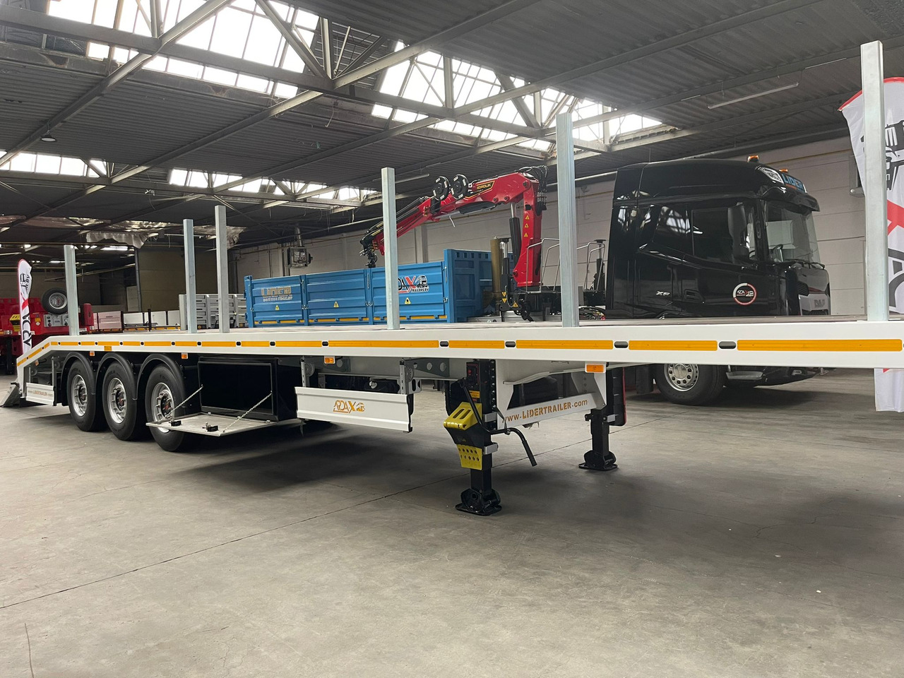 LIDER 3-assige platte oplegger - Semi-trailer flatbed: gambar 4 LIDER 3-assige platte oplegger - Semi-trailer flatbed: gambar 4