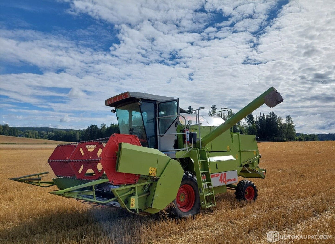 Claas Dominator 48 spezial vm.97, Viitasaari - Pemanen gabungan: gambar 1 Claas Dominator 48 spezial vm.97, Viitasaari - Pemanen gabungan: gambar 1