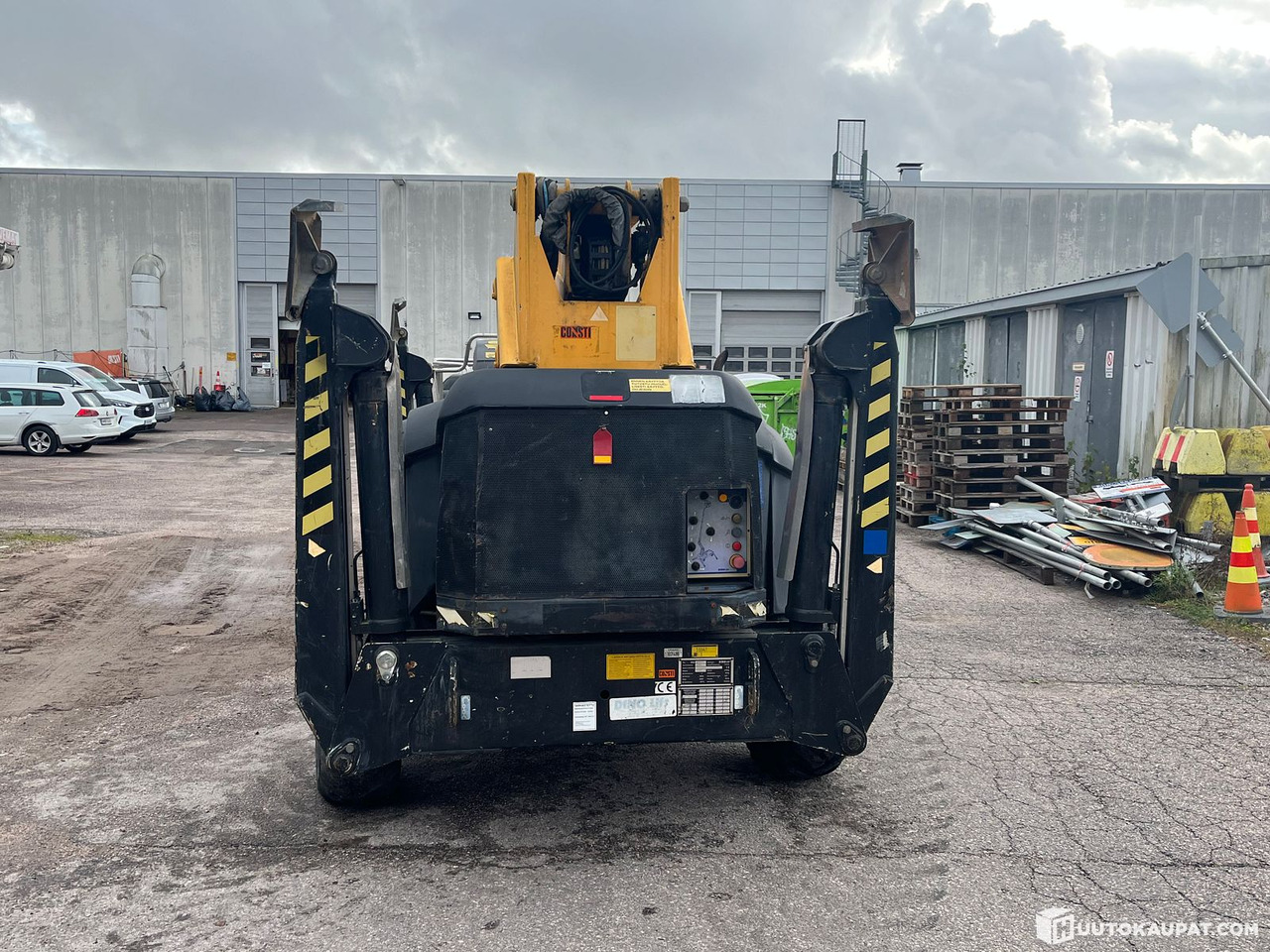 Dino 205RXT, Kuukulkija henkilönostin, Kymppi voimassa vuoteen 2029, Korjattavaksi, 2005, Vantaa - Lift boom yang dapat ditarik: gambar 4 Dino 205RXT, Kuukulkija henkilönostin, Kymppi voimassa vuoteen 2029, Korjattavaksi, 2005, Vantaa - Lift boom yang dapat ditarik: gambar 4