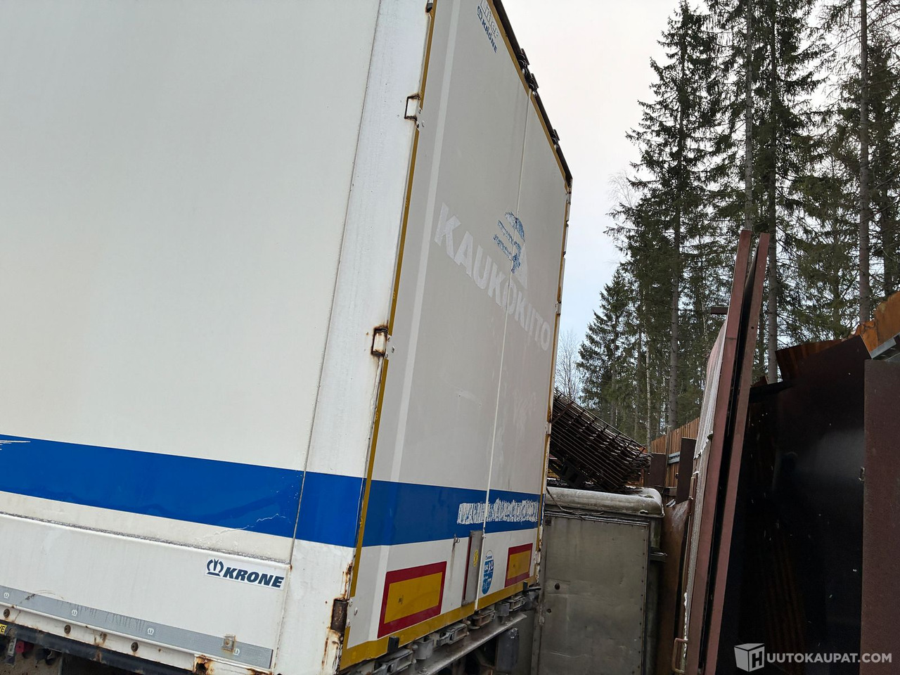 Krone Puoliperävaunu, 2014, Hyvinkää - Semi-trailer kotak tertutup: gambar 3 Krone Puoliperävaunu, 2014, Hyvinkää - Semi-trailer kotak tertutup: gambar 3