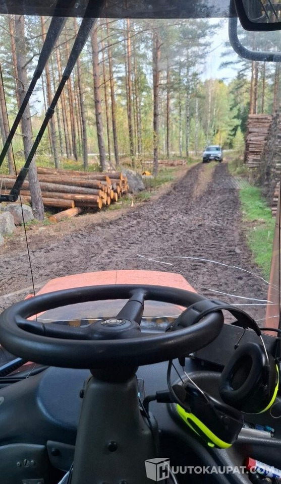 Valmet 840.2, 2005, Diesel, 21 400 h Metsäkone, Leppävirta - Mesin kehutanan: gambar 4 Valmet 840.2, 2005, Diesel, 21 400 h Metsäkone, Leppävirta - Mesin kehutanan: gambar 4