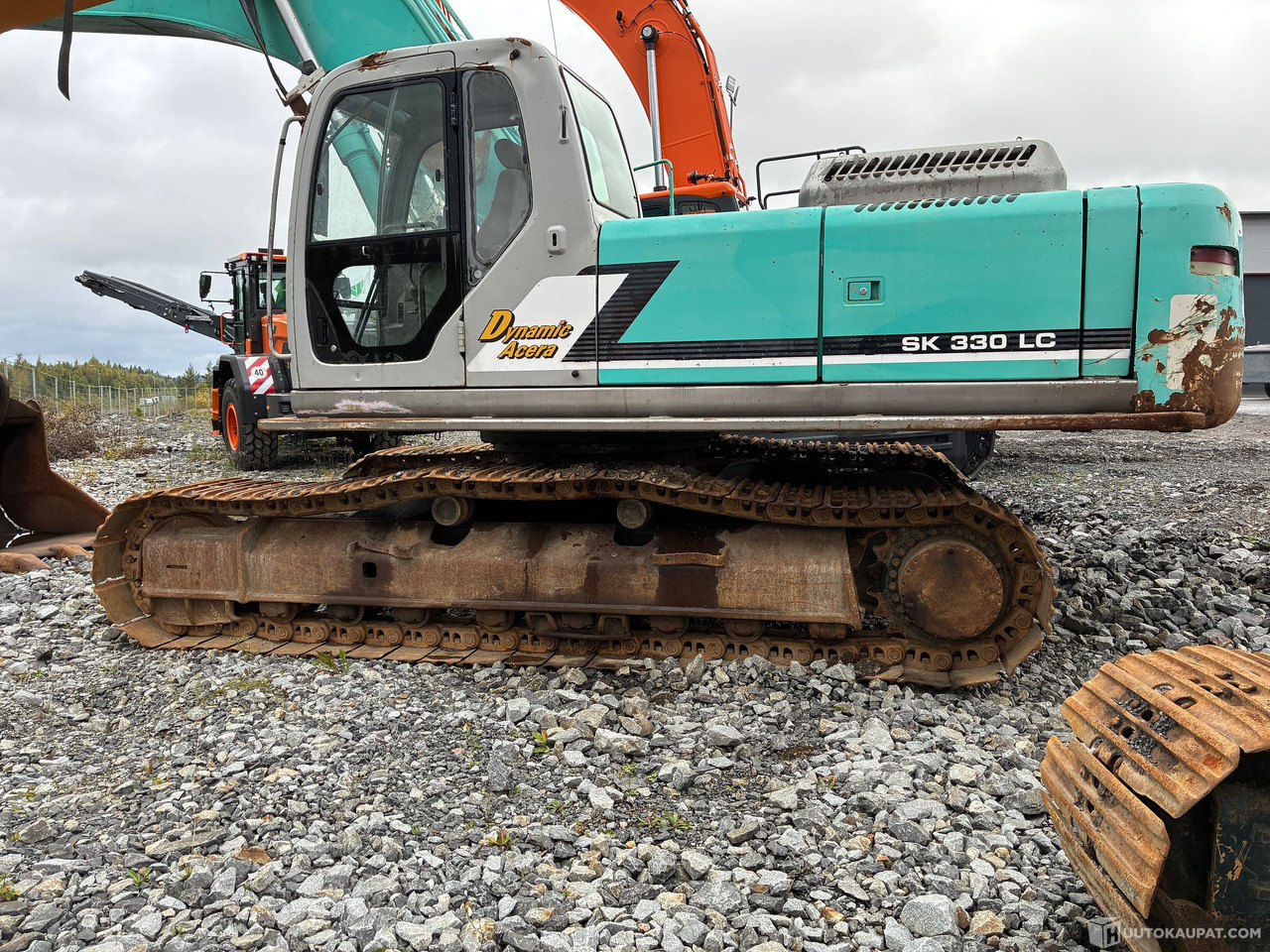 Kobelco SK330LC-6E, 2002, 18 900 h Kaivinkone, Lempäälä - Peralatan konstruksi: gambar 4 Kobelco SK330LC-6E, 2002, 18 900 h Kaivinkone, Lempäälä - Peralatan konstruksi: gambar 4