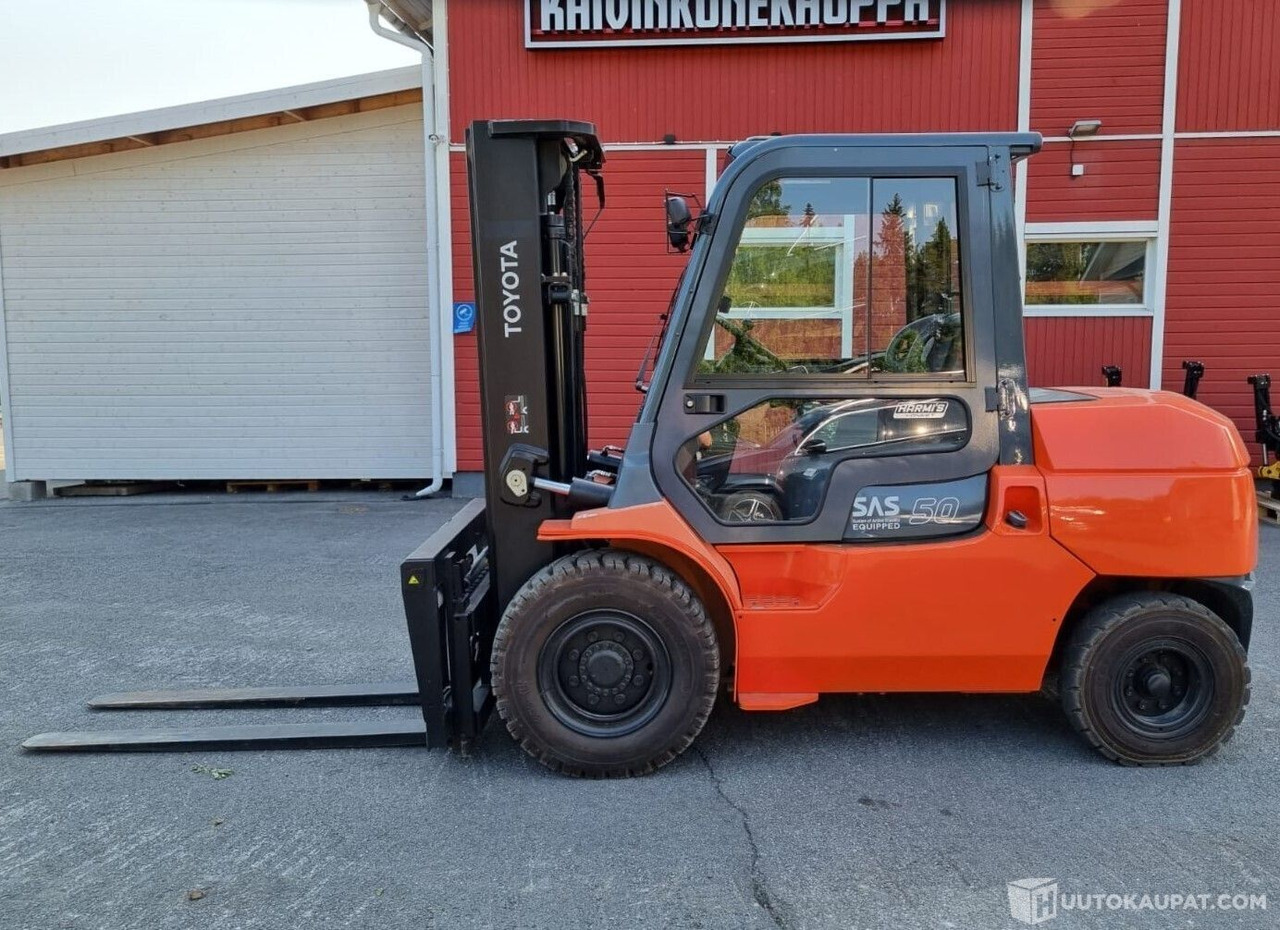 Toyota 42-7 FD 45, 2011, Diesel, 3 800 h, Seinäjoki - Peralatan konstruksi: gambar 1 Toyota 42-7 FD 45, 2011, Diesel, 3 800 h, Seinäjoki - Peralatan konstruksi: gambar 1
