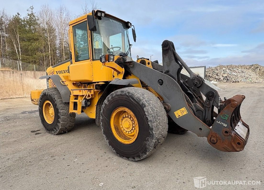 Volvo L90E, Pyöräkuormaaja, 2005, Forssa - Peralatan konstruksi: gambar 2 Volvo L90E, Pyöräkuormaaja, 2005, Forssa - Peralatan konstruksi: gambar 2