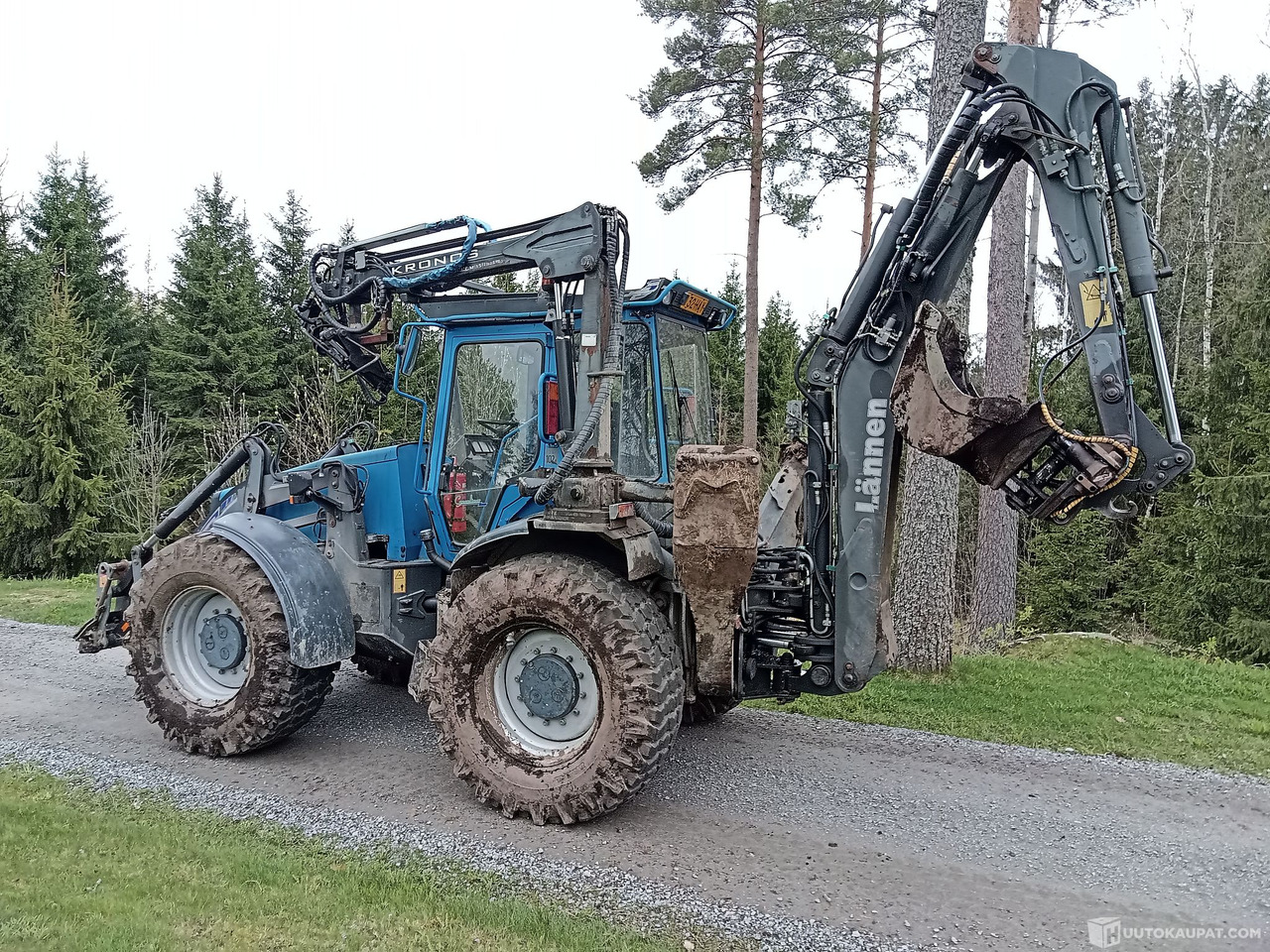 Lännen 860c Pylväsnosturilla, 2005, Hämeenlinna - Peralatan lainnya: gambar 2 Lännen 860c Pylväsnosturilla, 2005, Hämeenlinna - Peralatan lainnya: gambar 2