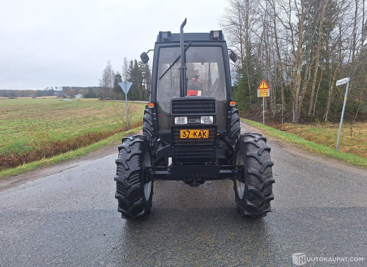 Case IH 885XL, 1988, 4.4 l, Diesel, 7 900 h Traktori, Akaa - Peralatan pertanian: gambar 2 Case IH 885XL, 1988, 4.4 l, Diesel, 7 900 h Traktori, Akaa - Peralatan pertanian: gambar 2