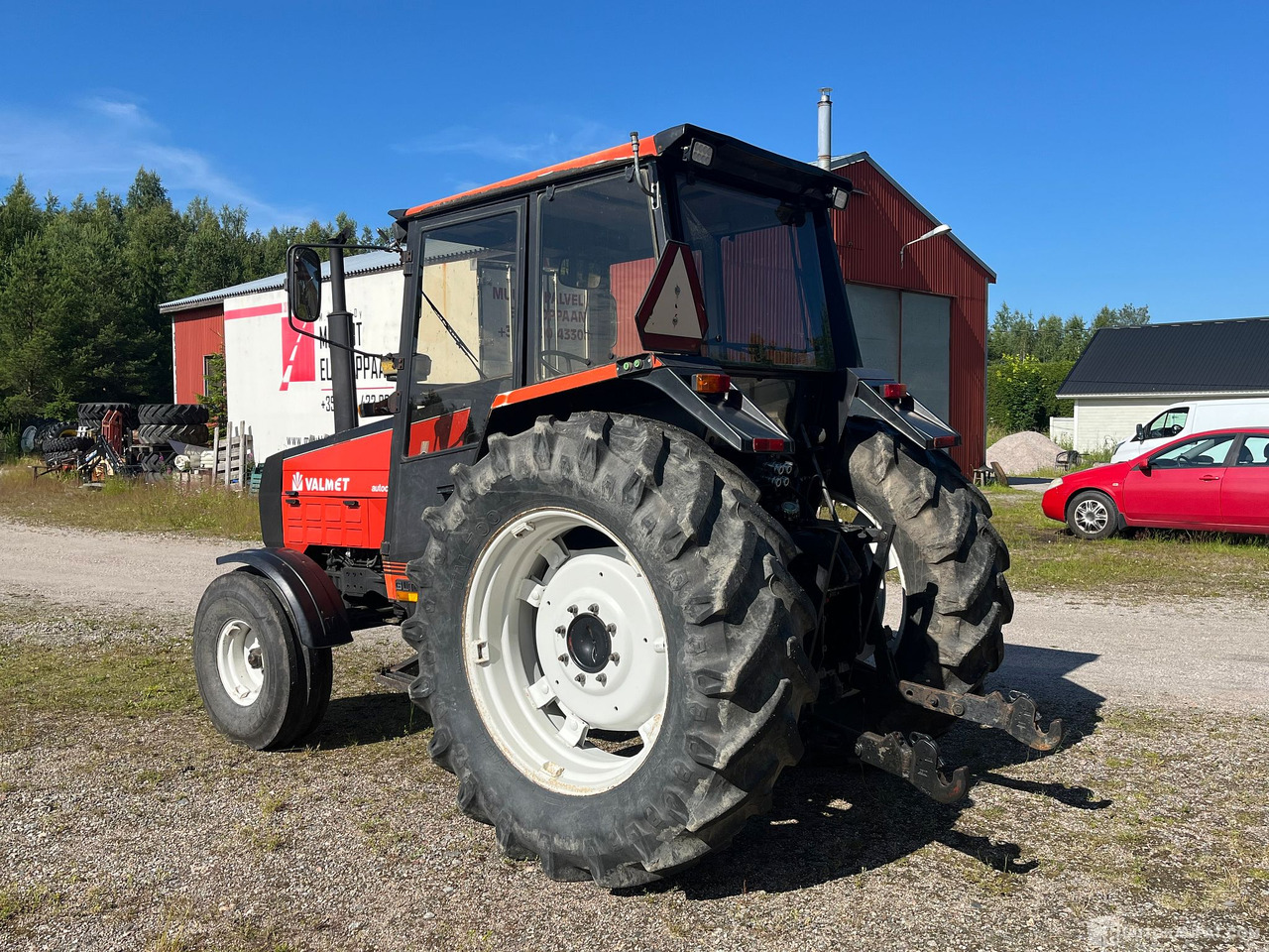 Valmet 705, Traktori, harrastajalta, 1990, Salo - Peralatan pertanian: gambar 3 Valmet 705, Traktori, harrastajalta, 1990, Salo - Peralatan pertanian: gambar 3