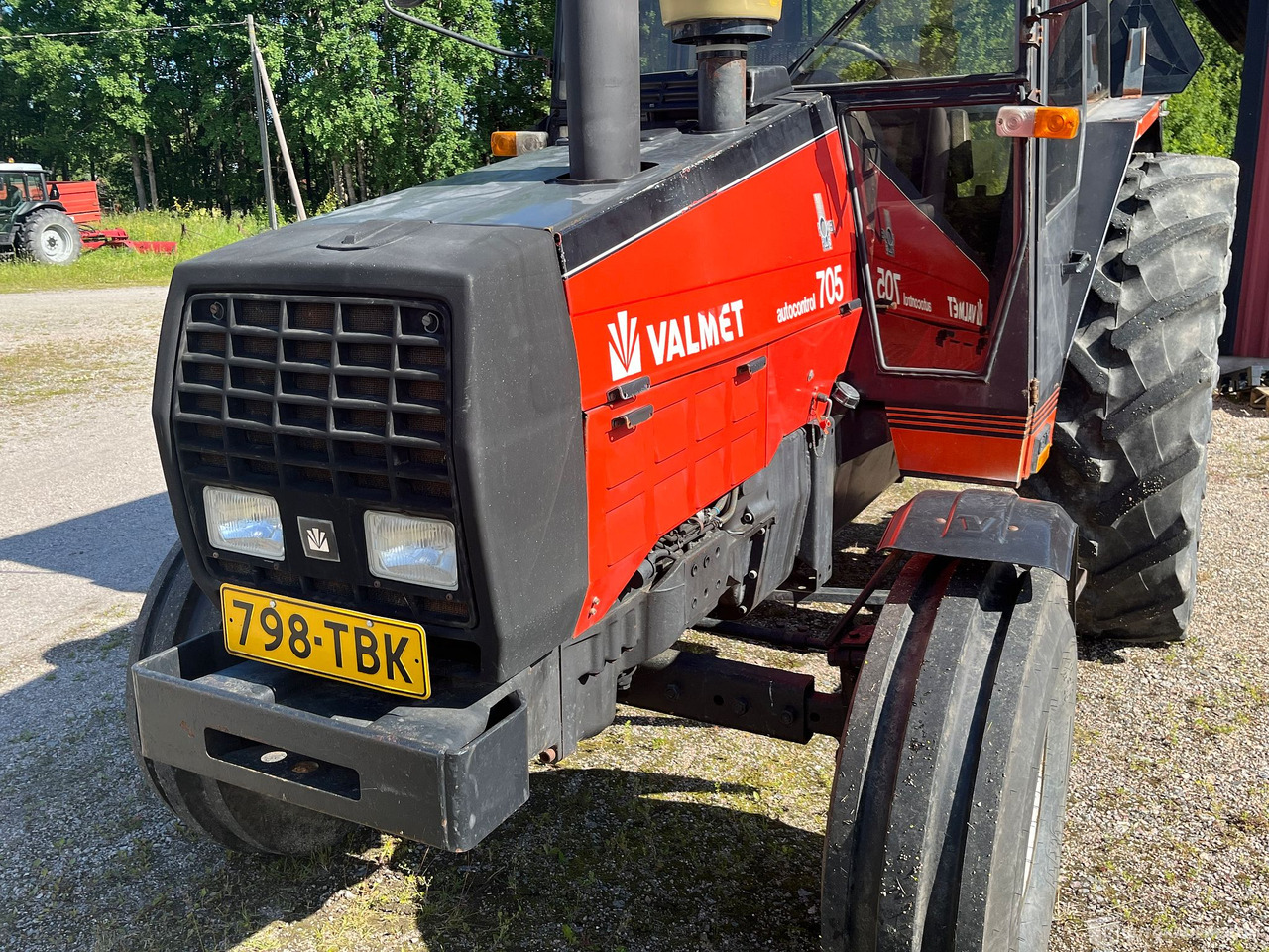 Valmet 705, Traktori, harrastajalta, 1990, Salo - Peralatan pertanian: gambar 4 Valmet 705, Traktori, harrastajalta, 1990, Salo - Peralatan pertanian: gambar 4