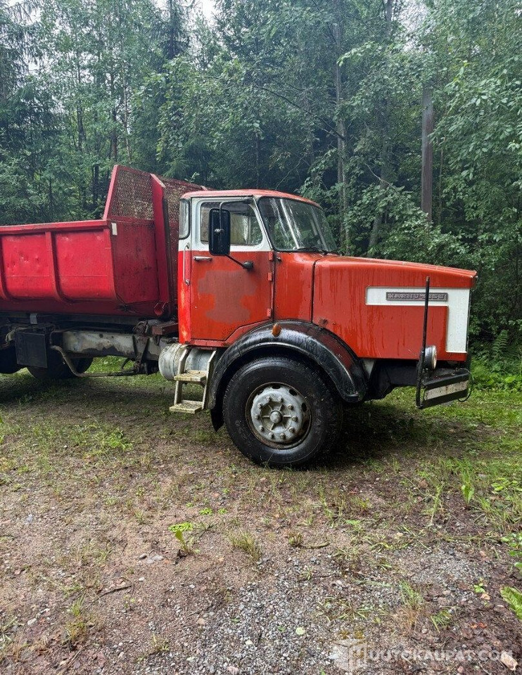 Sisu Karhu, kuorma-auto kipillä, 24 577 km, 1982, Lohja - Truk: gambar 5 Sisu Karhu, kuorma-auto kipillä, 24 577 km, 1982, Lohja - Truk: gambar 5