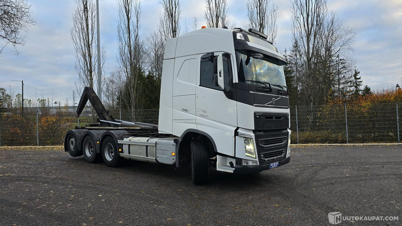 Volvo FH540 8x4, koukkulava kuorma-auto, 2017, Vantaa - Hook lift: gambar 4 Volvo FH540 8x4, koukkulava kuorma-auto, 2017, Vantaa - Hook lift: gambar 4