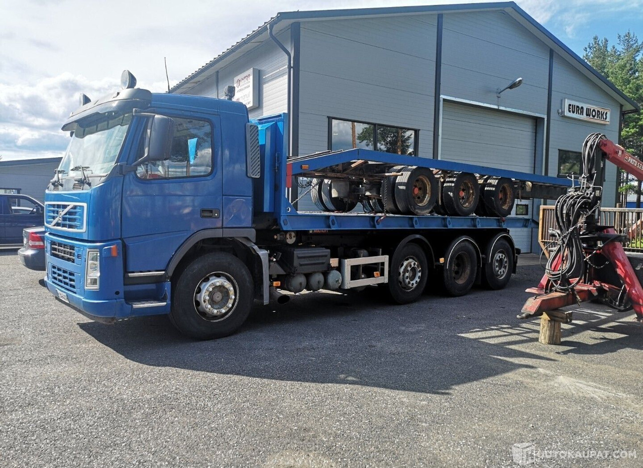 Volvo FM12 vaihtolava-auto, kats.voimassa 9/26 asti, 2004, Eura - Truk pembawa sistem kabel: gambar 4 Volvo FM12 vaihtolava-auto, kats.voimassa 9/26 asti, 2004, Eura - Truk pembawa sistem kabel: gambar 4