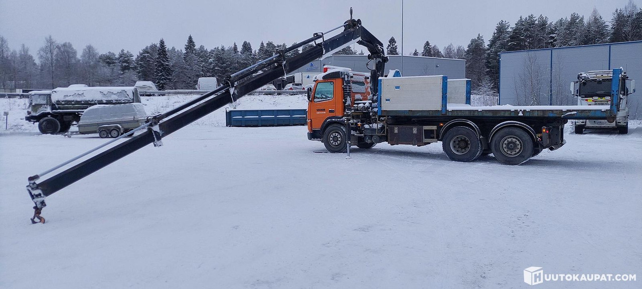 Volvo FM7, 1999, Kajaani - Truk flatbed, Truk derek: gambar 1 Volvo FM7, 1999, Kajaani - Truk flatbed, Truk derek: gambar 1