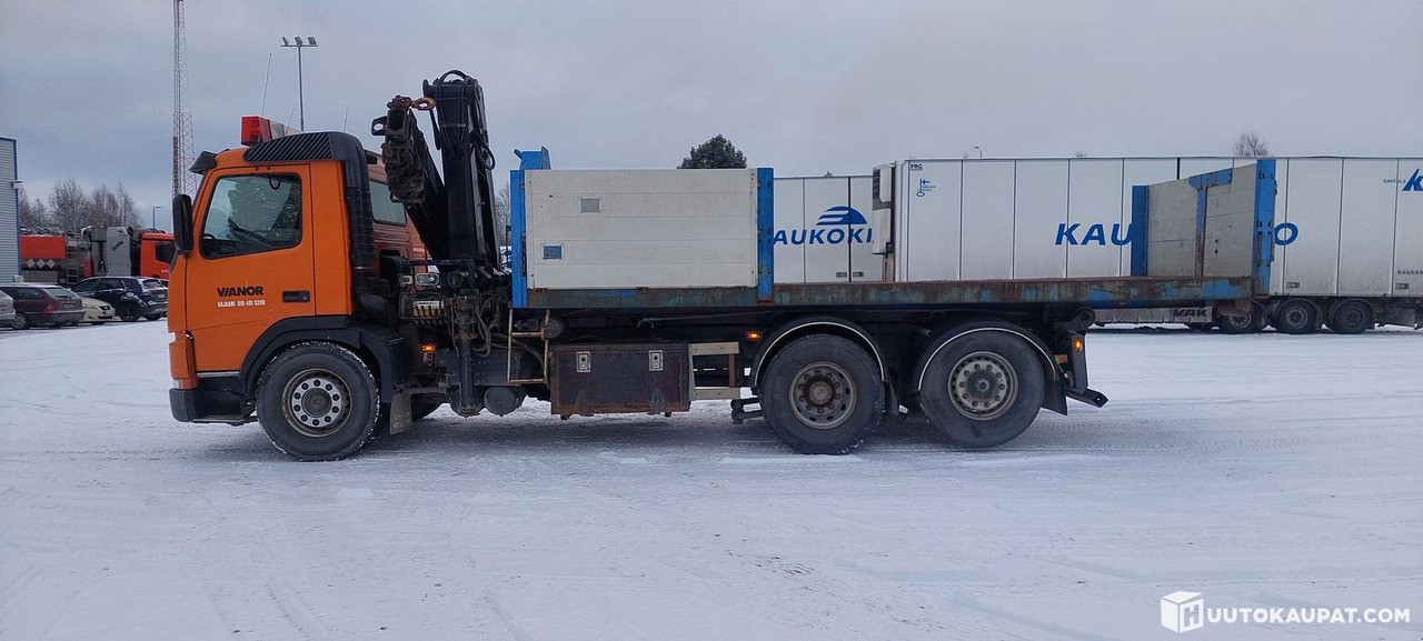 Volvo FM7, 1999, Kajaani - Truk flatbed, Truk derek: gambar 4 Volvo FM7, 1999, Kajaani - Truk flatbed, Truk derek: gambar 4