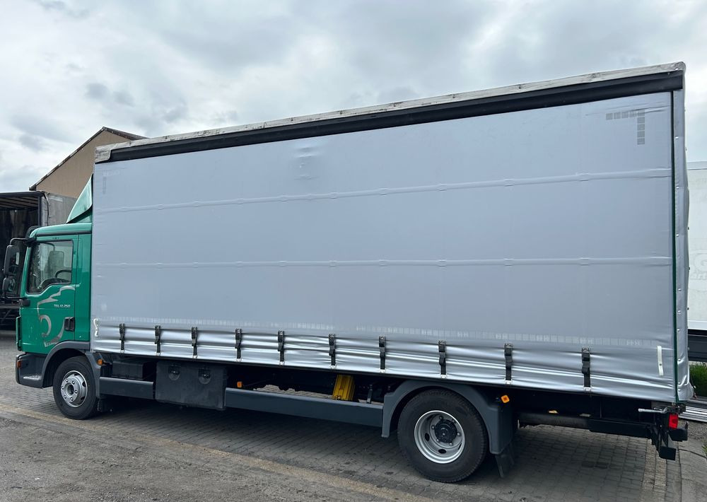 MAN TGL 12.250 6.2m AUTOMAT KLIMA z Niemiec ESP nowe opony EURO 6 / 4.75 rozstaw / zawiesie na wózek widłowy / TOP STAN / okazja nauka jazdy MOŻLIWOŚĆ DOSTOSOWANIA 12t - Truk dengan terpal samping: gambar 2 MAN TGL 12.250 6.2m AUTOMAT KLIMA z Niemiec ESP nowe opony EURO 6 / 4.75 rozstaw / zawiesie na wózek widłowy / TOP STAN / okazja nauka jazdy MOŻLIWOŚĆ DOSTOSOWANIA 12t - Truk dengan terpal samping: gambar 2