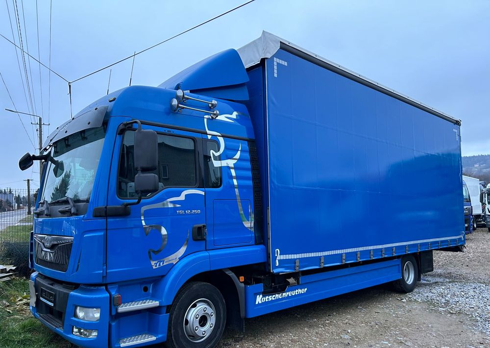 MAN TGL 12.250 cena za ZESTAW TANDEM UNIKAT przebieg z Niemiec MANUAL HAK / EURO 6 / przyczepa zestaw jumbo / opony 80% - Truk dengan terpal samping: gambar 2 MAN TGL 12.250 cena za ZESTAW TANDEM UNIKAT przebieg z Niemiec MANUAL HAK / EURO 6 / przyczepa zestaw jumbo / opony 80% - Truk dengan terpal samping: gambar 2