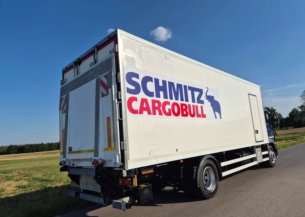 MAN TGM 18.250 Carrier 1950 D/E z Holandii / TOP STAN / 7.5m / 18 palet / winda + drzwi boczne / OKAZJA - Truk berpendingin: gambar 5 MAN TGM 18.250 Carrier 1950 D/E z Holandii / TOP STAN / 7.5m / 18 palet / winda + drzwi boczne / OKAZJA - Truk berpendingin: gambar 5